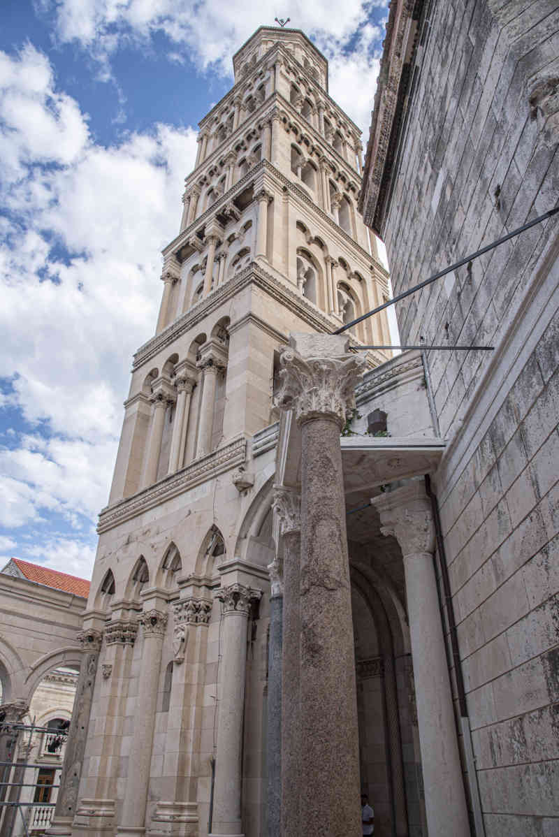 Croacia - Split 12 - palacio de Diocleciano - catedral de San Domnión